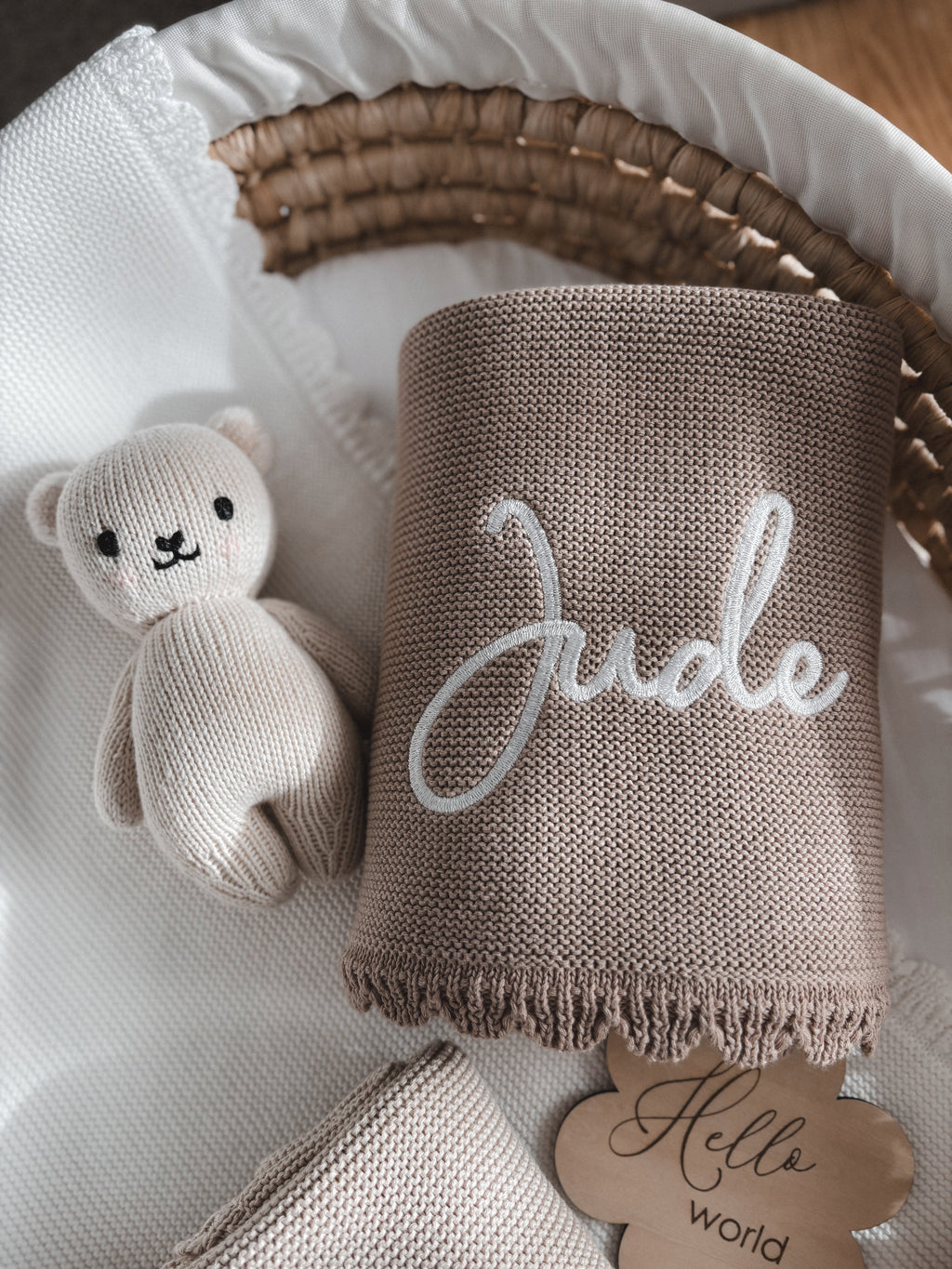 Strickdecke mit Muschelrand | Soft Mocha