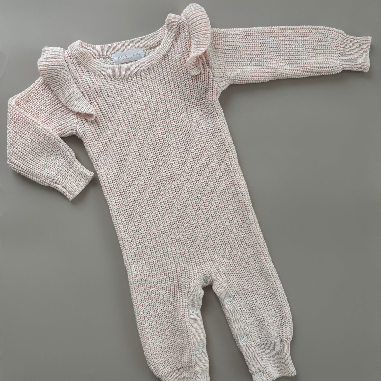 Strick-Overall mit Rüschen an den Schultern | Puderrosa