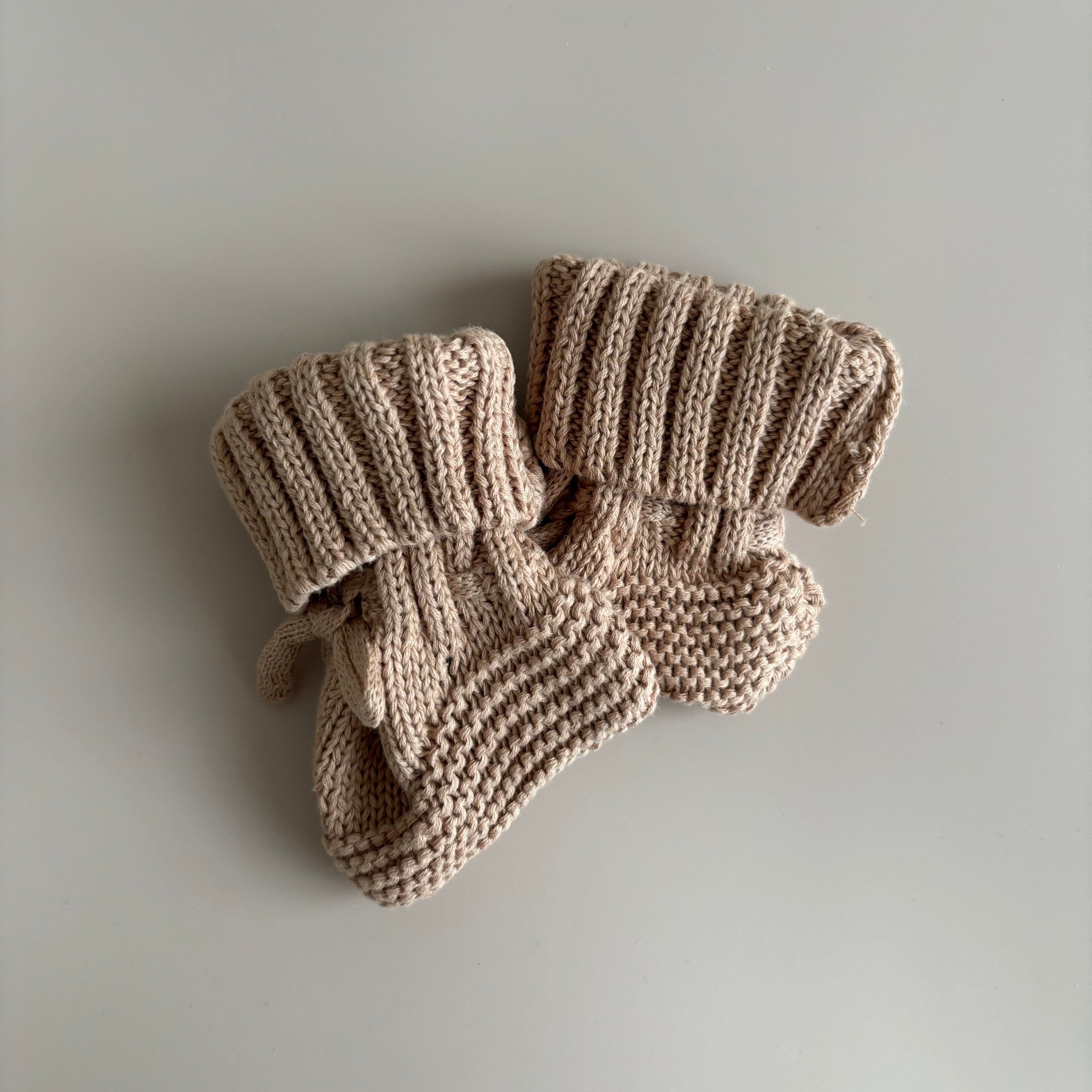 Baby-Strickschühchen | Mokka