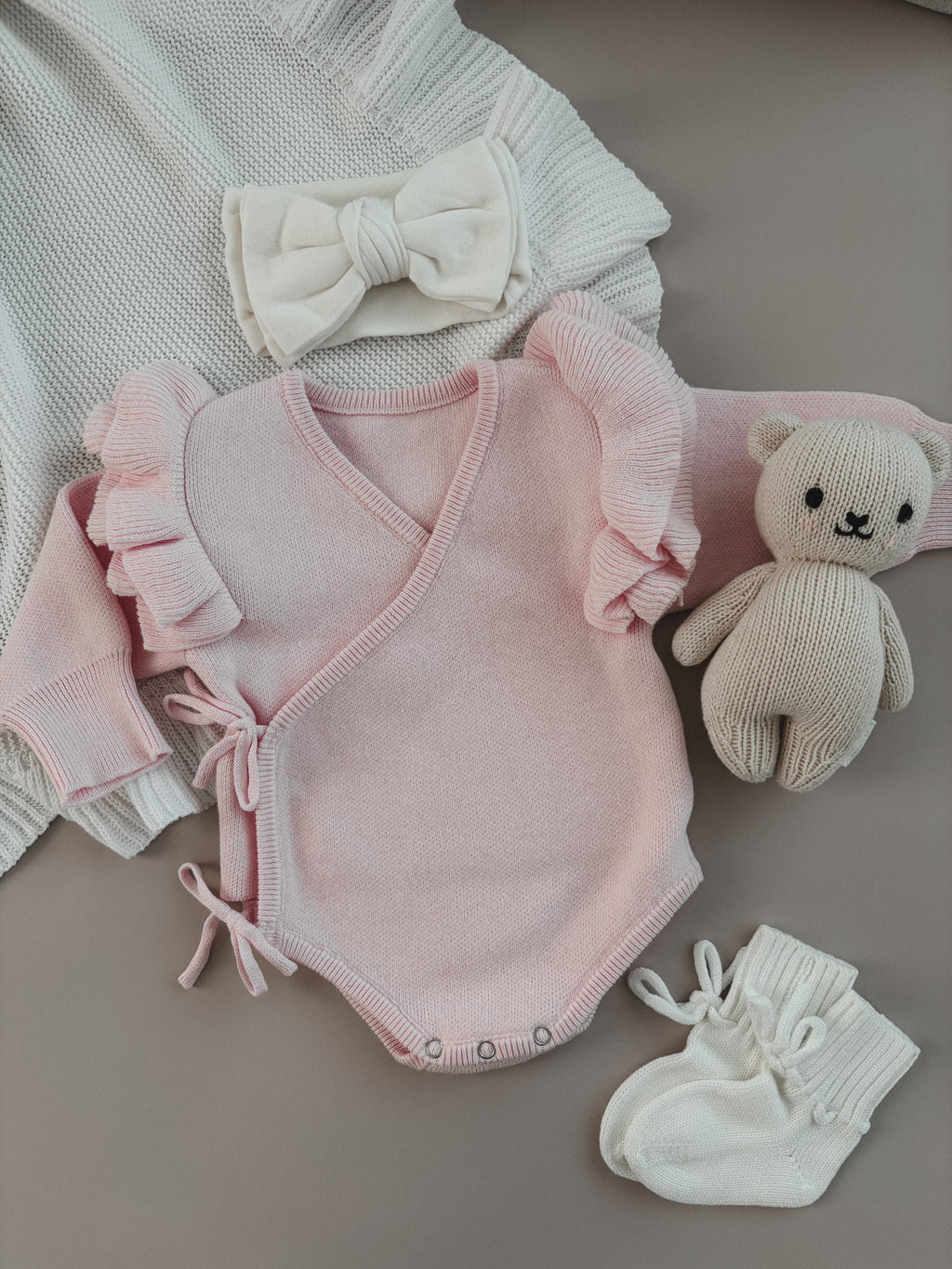 Kimono-Strampler mit Rüschen | Rosa
