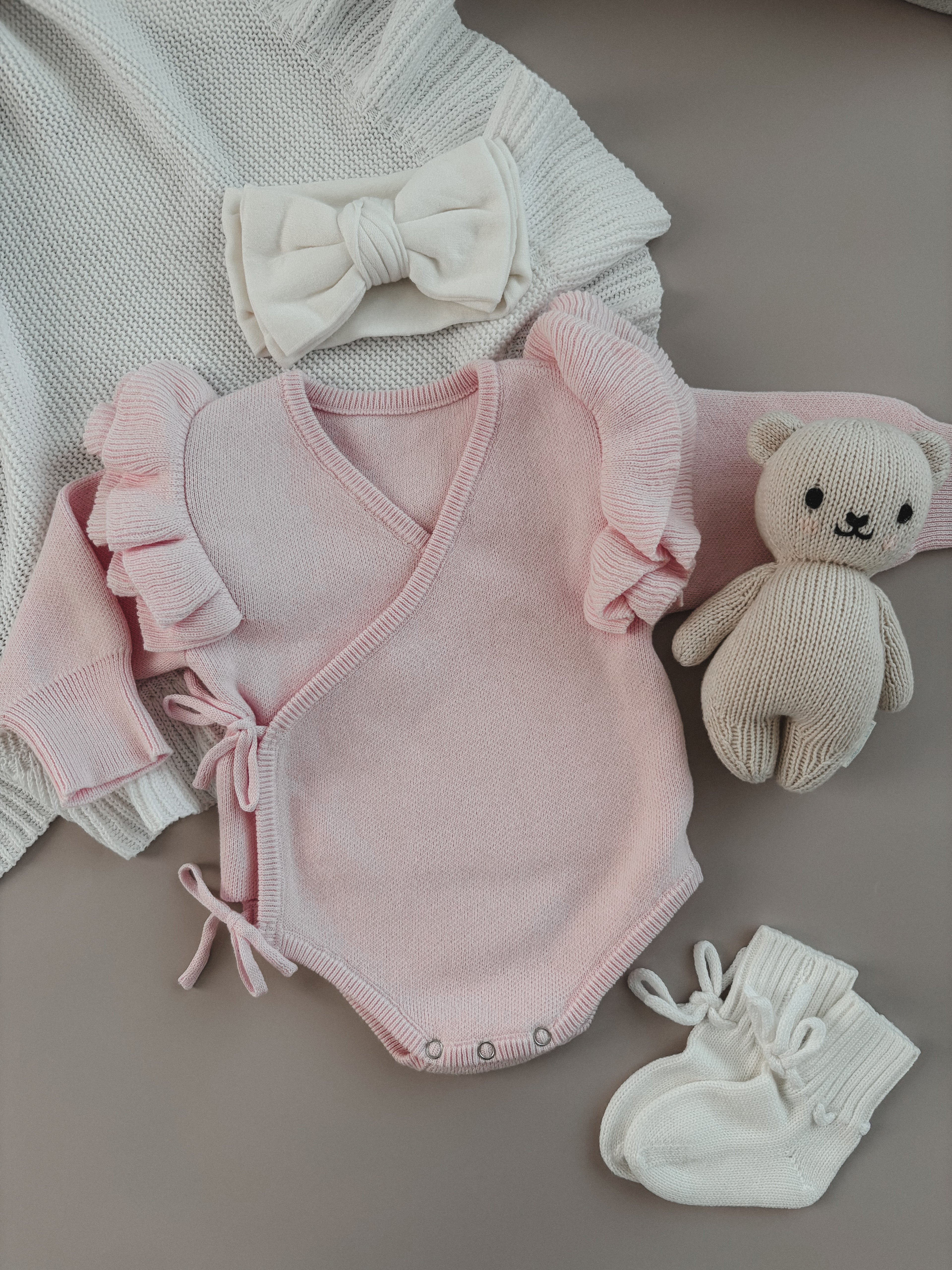 Kimono-Strampler mit Rüschen | Rosa